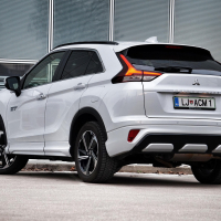 Mitsubishi eclipse cross PHEV 2.4 S-AWC 4WD diamond - test 2022