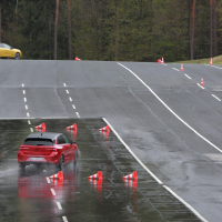 Člani AMZS za volanom nove opel astre - reportaža 2022