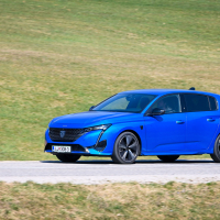 Peugeot 308 1,6 THP hybrid 225 GT - test 2022