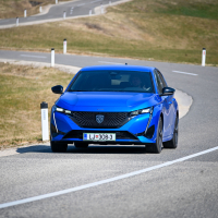 Peugeot 308 1,6 THP hybrid 225 GT - test 2022