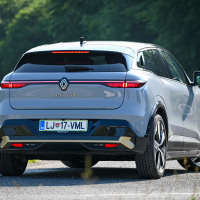 Renault megane e-tech iconic EV60 160 kW - test 2022