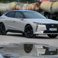 DS 4 e-tense 225 EAT8 performance line plus - test 2022