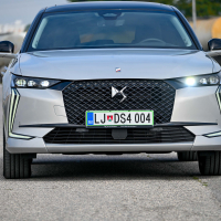DS 4 e-tense 225 EAT8 performance line plus - test 2022
