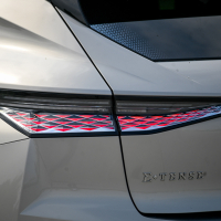 DS 4 e-tense 225 EAT8 performance line plus - test 2022