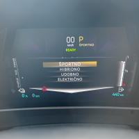 DS 4 e-tense 225 EAT8 performance line plus - test 2022