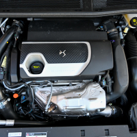 DS 4 e-tense 225 EAT8 performance line plus - test 2022