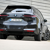 BMW iX xDrive40 - test 2022