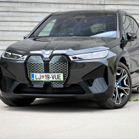 BMW iX xDrive40 - test 2022
