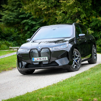 BMW iX xDrive40 - test 2022