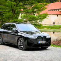 BMW iX xDrive40 - test 2022