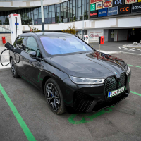BMW iX xDrive40 - test 2022
