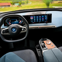 BMW iX xDrive40 - test 2022