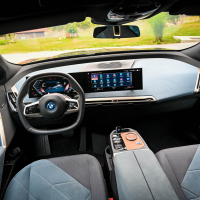 BMW iX xDrive40 - test 2022