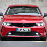 Opel astra 1,2 turbo elegance AT8 - test 2022