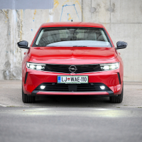 Opel astra 1,2 turbo elegance AT8 - test 2022