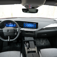 Opel astra 1,2 turbo elegance AT8 - test 2022