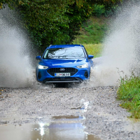 Ford focus karavan 1.0 ecoboost hybrid 92 kW mHEV active X - test 2022