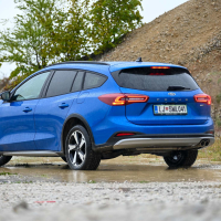 Ford focus karavan 1.0 ecoboost hybrid 92 kW mHEV active X - test 2022