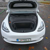 Tesla model Y AWD performance - test 2022