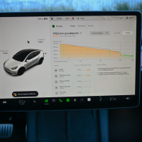 Tesla model Y AWD performance - test 2022