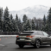 Citroen C5 X - testni dan Slovenski avto leta 2023