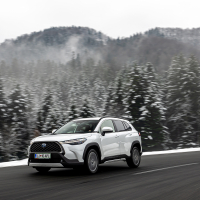 Toyota corolla cross - testni dan Slovenski avto leta 2023