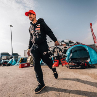 Simon Marčič v cilju 45. relija Dakar