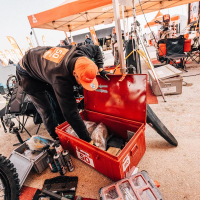 Simon Marčič v cilju 45. relija Dakar
