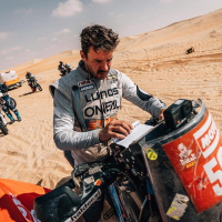 Simon Marčič v cilju 45. relija Dakar
