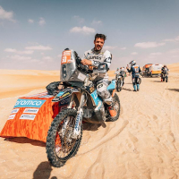 Simon Marčič v cilju 45. relija Dakar