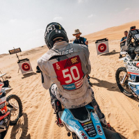 Simon Marčič v cilju 45. relija Dakar