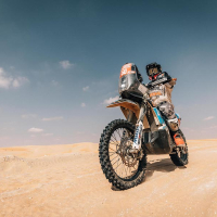 Simon Marčič v cilju 45. relija Dakar