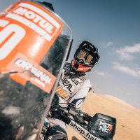 Simon Marčič v cilju 45. relija Dakar