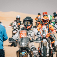 Simon Marčič v cilju 45. relija Dakar