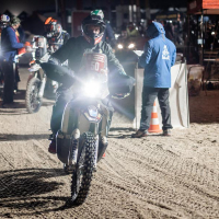 Simon Marčič v cilju 45. relija Dakar