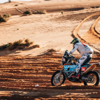 Simon Marčič v cilju 45. relija Dakar