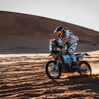 Simon Marčič v cilju 45. relija Dakar