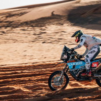 Simon Marčič v cilju 45. relija Dakar