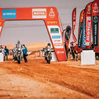 Simon Marčič v cilju 45. relija Dakar
