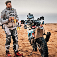 Simon Marčič v cilju 45. relija Dakar