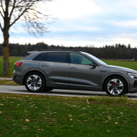 Audi Q8 e-tron - za volanom 2023