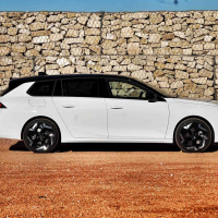 Opel astra GSe - za volanom 2023