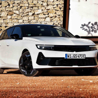 Opel astra GSe - za volanom 2023