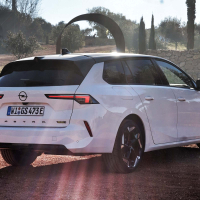Opel astra GSe - za volanom 2023