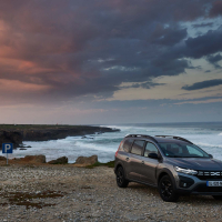 Dacia jogger hybrid 140 - Za volanom 2023