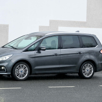 Ford galaxy V-line 2,5 duratec hybrid 140 kW FHEV - test 2023