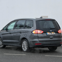 Ford galaxy V-line 2,5 duratec hybrid 140 kW FHEV - test 2023