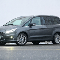 Ford galaxy V-line 2,5 duratec hybrid 140 kW FHEV - test 2023