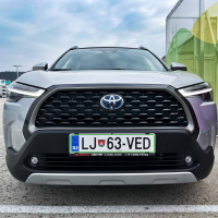 Toyota corolla cross 2.0 HSD e-CVT AWD-i executive - test 2023