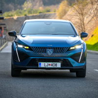 Peugeot 408 1,6 THP hybrid GT 225 e-EAT8 - test 2023